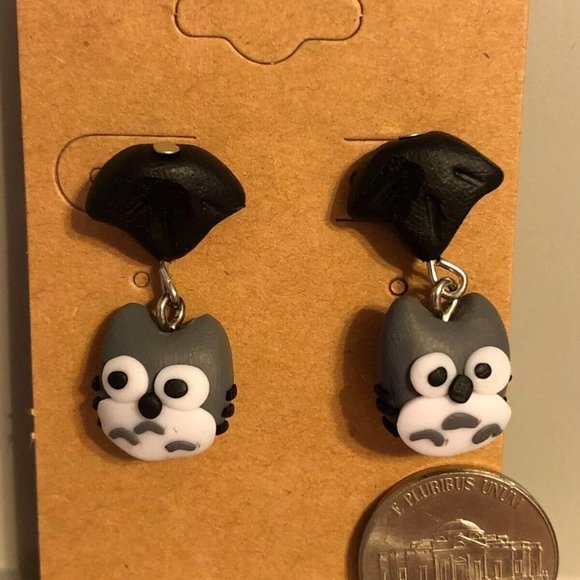 5/$20 Totoro with Umbrella Earrings Hayao Miyazaki - Picture 3 of 4